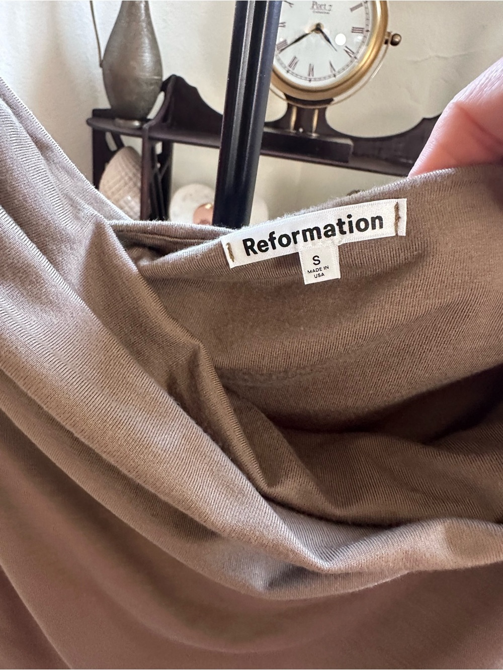 Reformation
Cello Knit Top Taupe - Picture 5 of 6